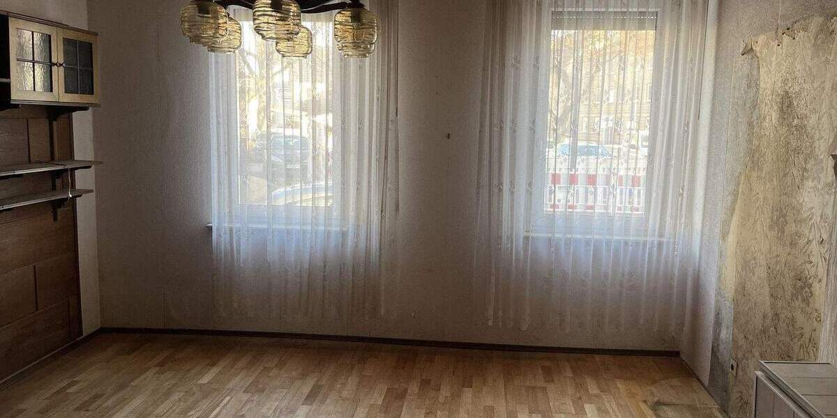 Mehrfamilienhaus, Wohnhaus Tuttlingen - 6 Zimmer, 137 m&sup2;, 389.000&euro; | Angebot:25732041