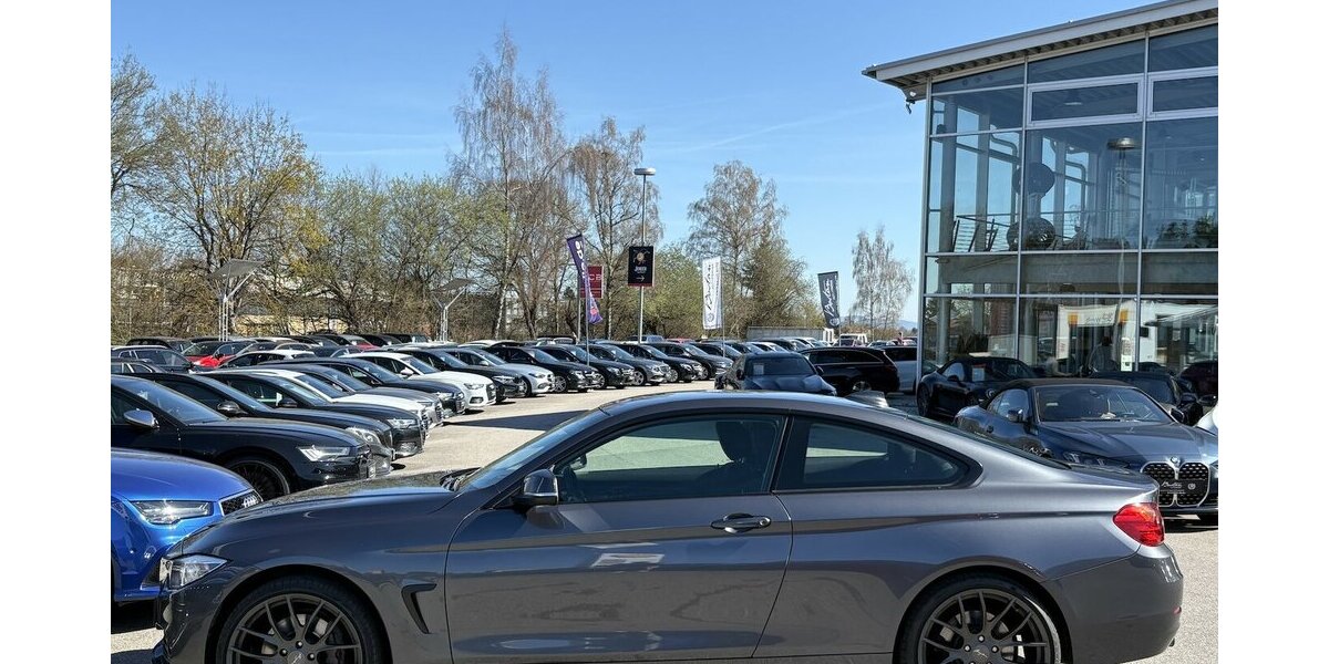 BMW 435I Coupe xDrive MEMORY/SITZHEIZUNG/LED/1.HAND 125.089 km 22.900 &euro; Villingen-Schwenningen 78054