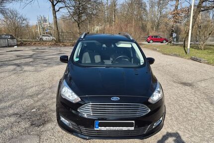 Ford Grand C-Max 28.500 km 13.200 &euro; Villingen-Schwenningen 78056