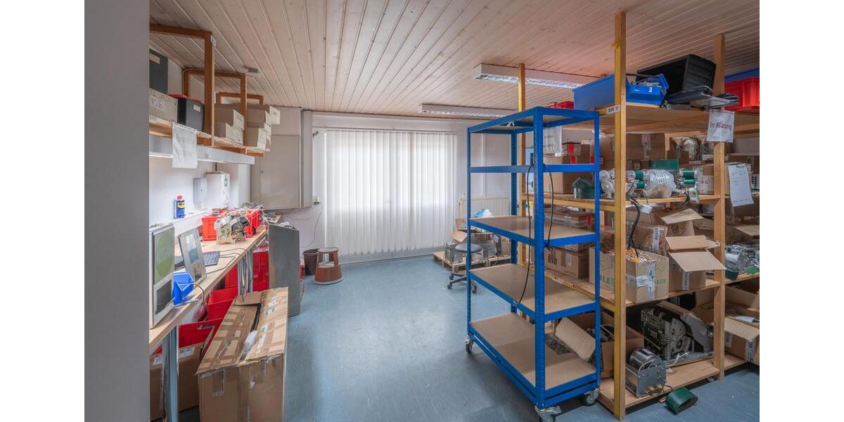 Gewerbeobjekt Villingen-Schwenningen Schwenningen - 2.317&euro; | Angebot:22402010