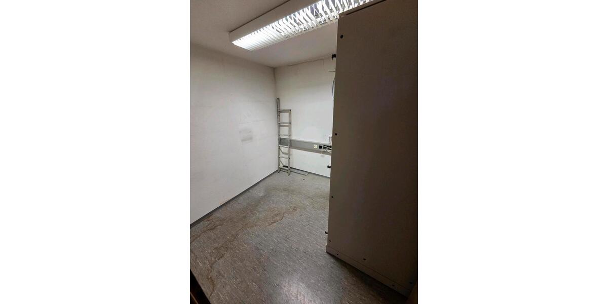 Gewerbeobjekt Wellendingen - 2.000&euro; | Angebot:25352507