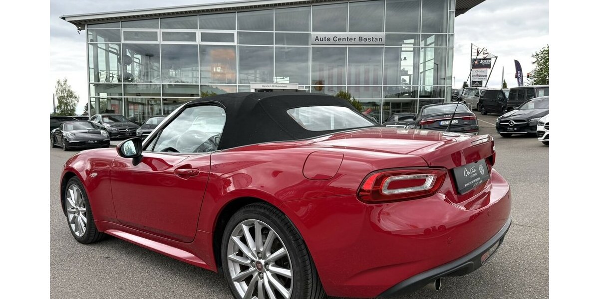 Fiat 124 Spider 1.4 LUSSO/BOSE/SITZHEIZUNG/PARKSENSOR 48.037 km 18.900 &euro; Villingen-Schwenningen 78054