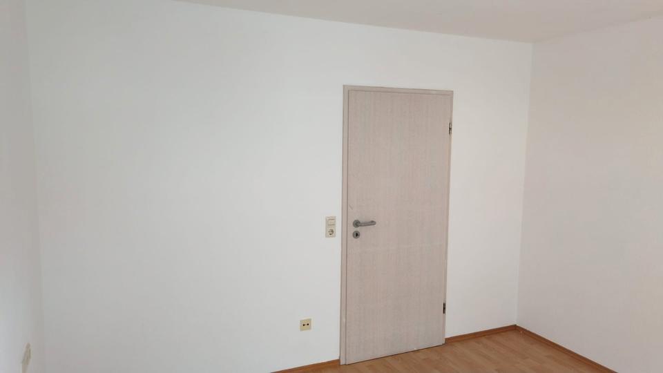 Erdgeschoßwohnung Villingen-Schwenningen Kopsbühl - 8 Zimmer, 56 m&sup2;, 650&euro; | Angebot:26595171