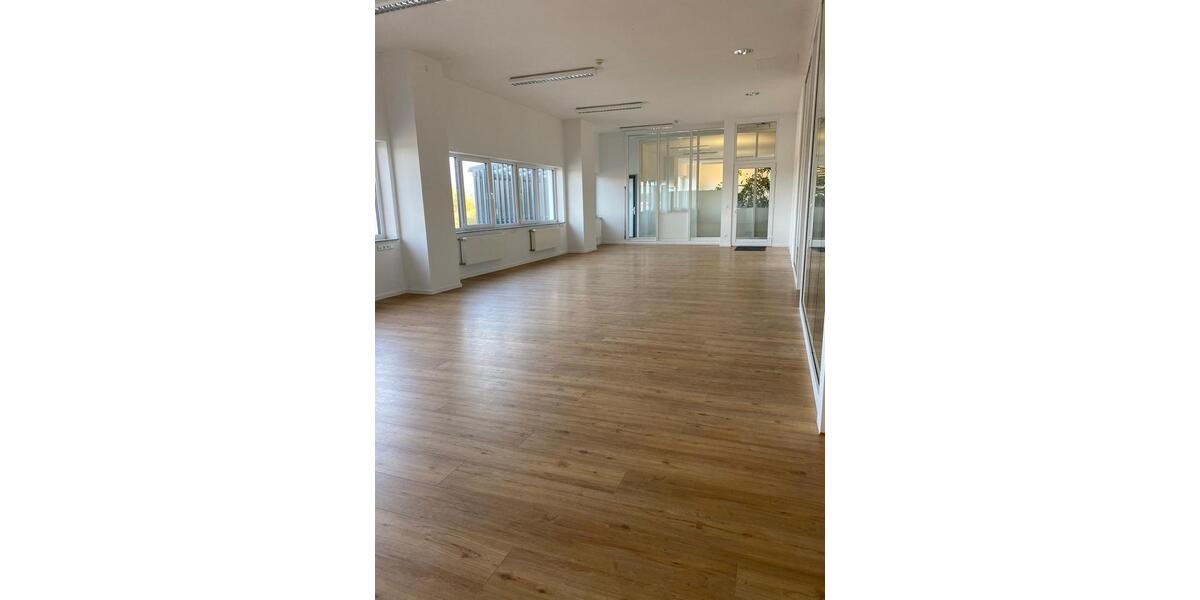 Gewerbeobjekt Villingen-Schwenningen Schwenningen - 1.300&euro; | Angebot:25989932