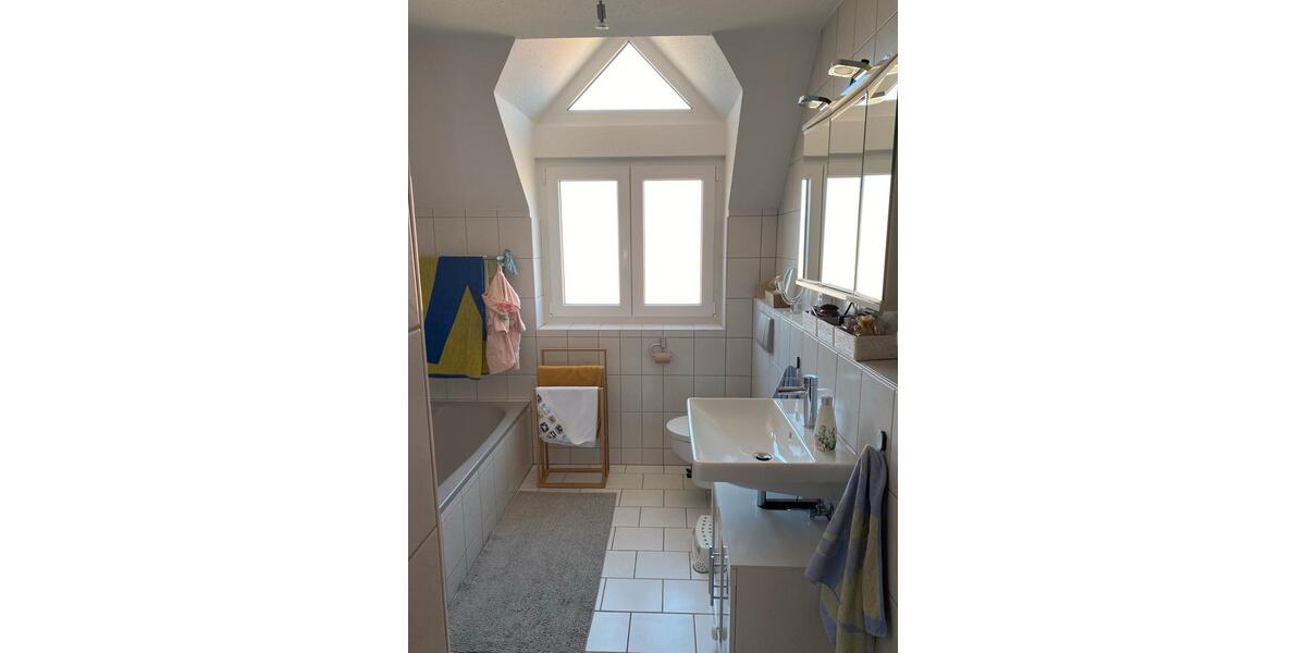Etagenwohnung Villingen-Schwenningen Schwenningen - 4.5 Zimmer, 94 m&sup2;, 269.000&euro; | Angebot:26248608