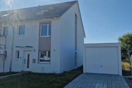 Haus Oberndorf am Neckar - 4 Zimmer, 132 m&sup2;, 1.350&euro; | Angebot:23555092