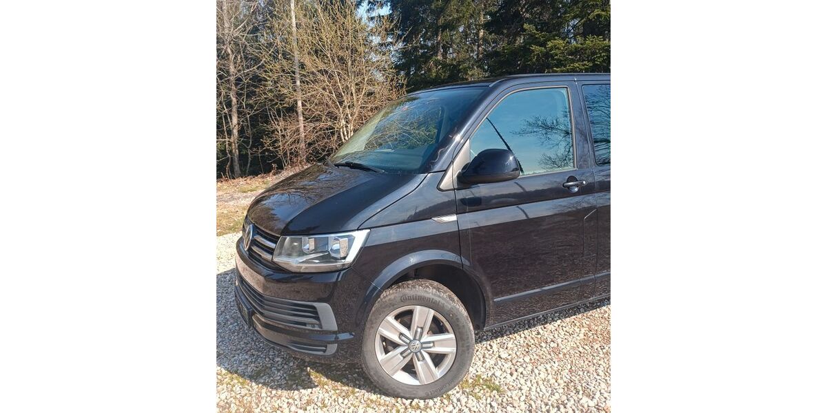 VW T6 Caravelle 216.000 km 15.900 &euro; Friedenweiler 79877