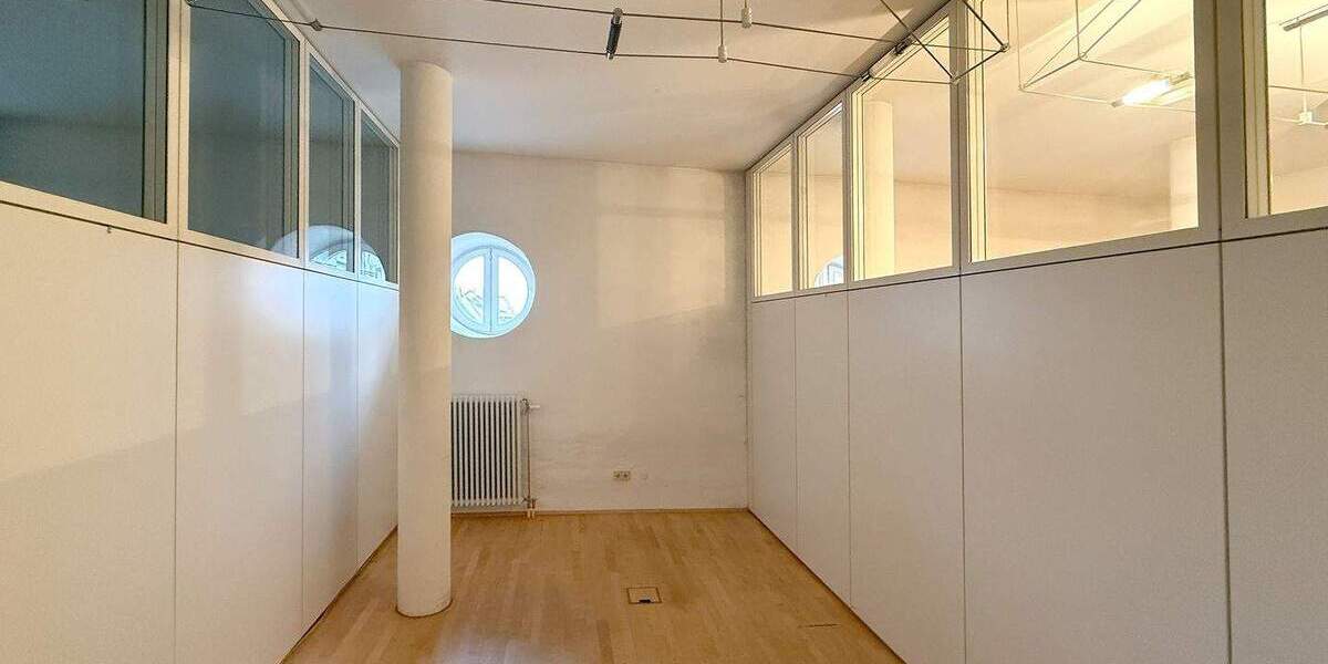 Gewerbeobjekt Villingen-Schwenningen Villingen - 4 Zimmer, 131 m&sup2;, 260.000&euro; | Angebot:25701103
