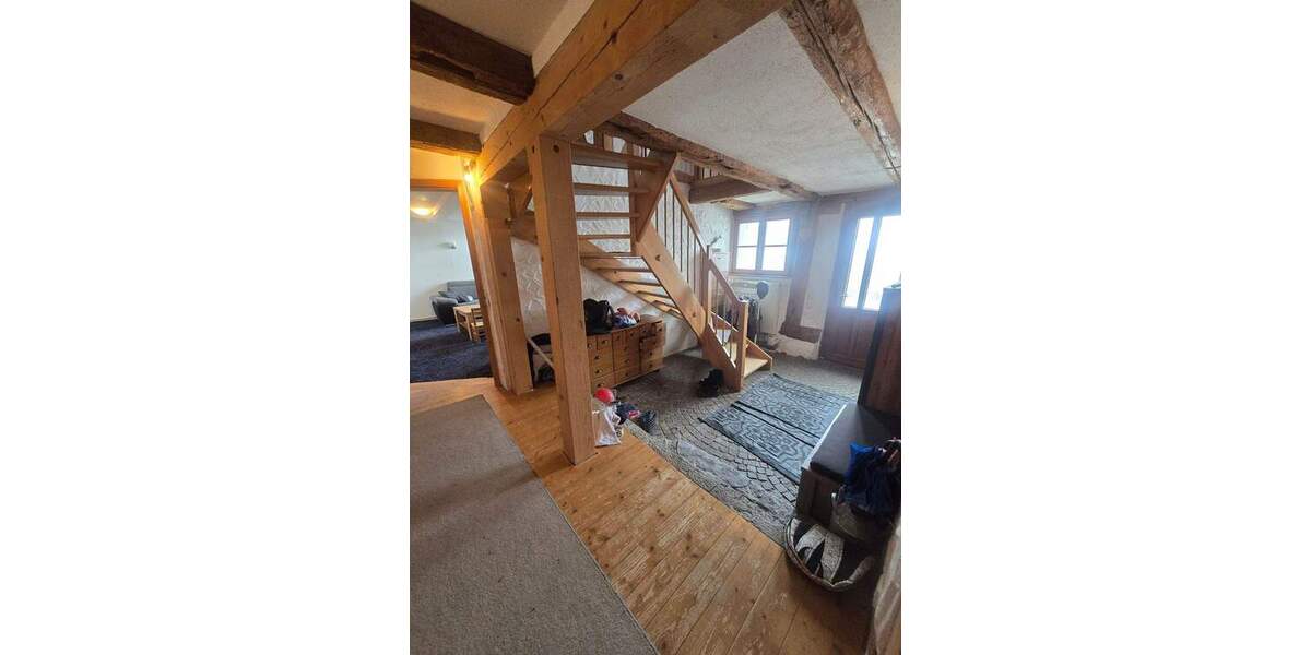 Einfamilienhaus Hüfingen Innenstadt - 8 Zimmer, 140 m&sup2;, 290.000&euro; | Angebot:25928934