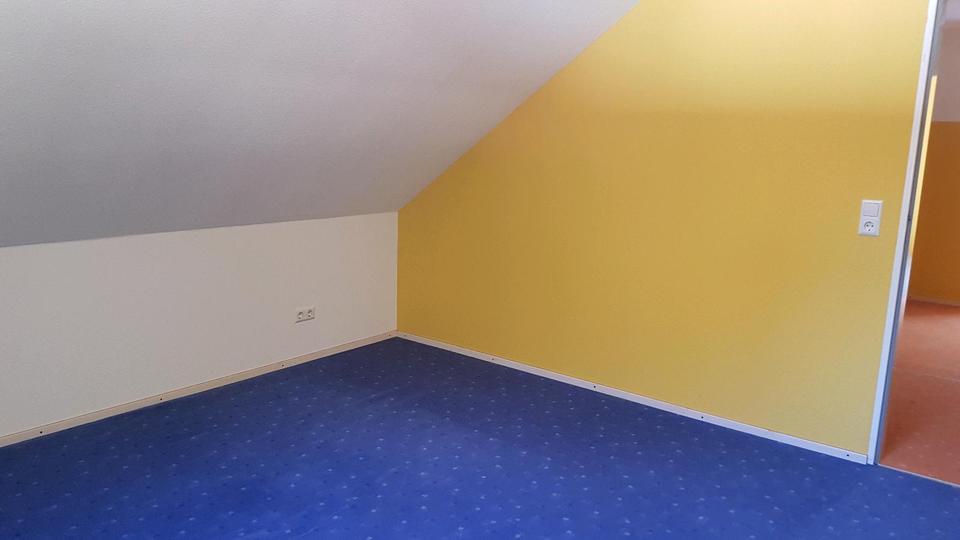 Dachgeschoßwohnung Oberndorf am Neckar - 2 Zimmer, 78 m&sup2;, 860&euro; | Angebot:24313503