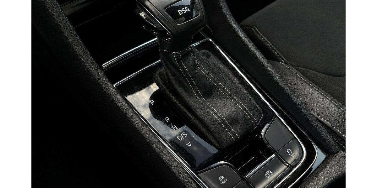 Skoda Kodiaq 1.5 TSI Sportline PANO/KAMERA/ACC/7.SITZ 109.668 km 28.900 &euro; Villingen-Schwenningen 78054