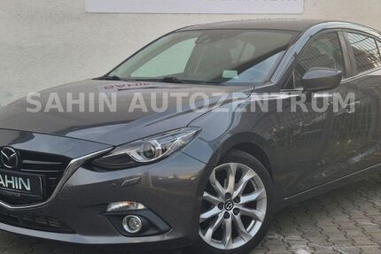 Mazda 3 174.700 km 8.450 &euro; Tuttlingen 78532