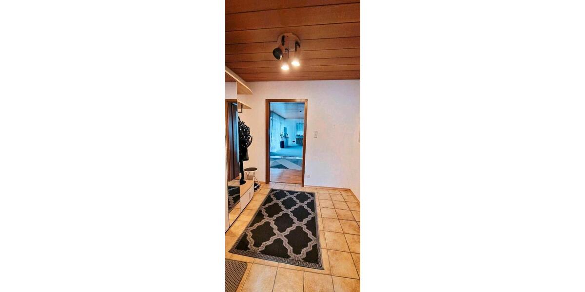 Etagenwohnung Spaichingen - 2 Zimmer, 100 m&sup2;, 1.000&euro; | Angebot:26519392