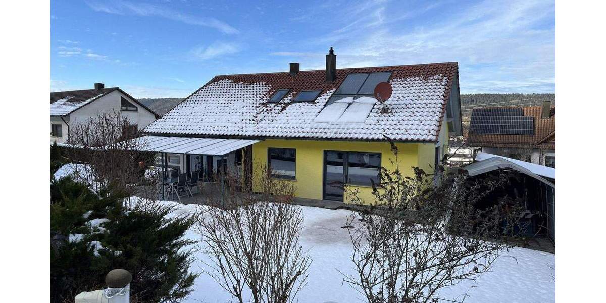 Einfamilienhaus Tuttlingen Nendingen - 8 Zimmer, 221 m&sup2;, 649.000&euro; | Angebot:25676929