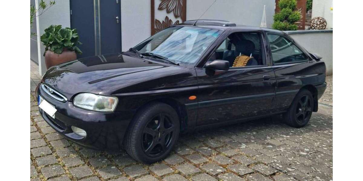 Ford Escort 121.800 km 2.300 &euro; Villingen-Schwenningen, Stadt 78056