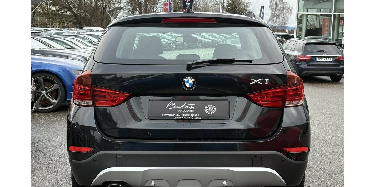 BMW X1 20d xDrive BI-XENON/TEMPOMAT/NAVI/PDC/SHZ/DAB 79.104 km 15.900 &euro; Villingen-Schwenningen 78054