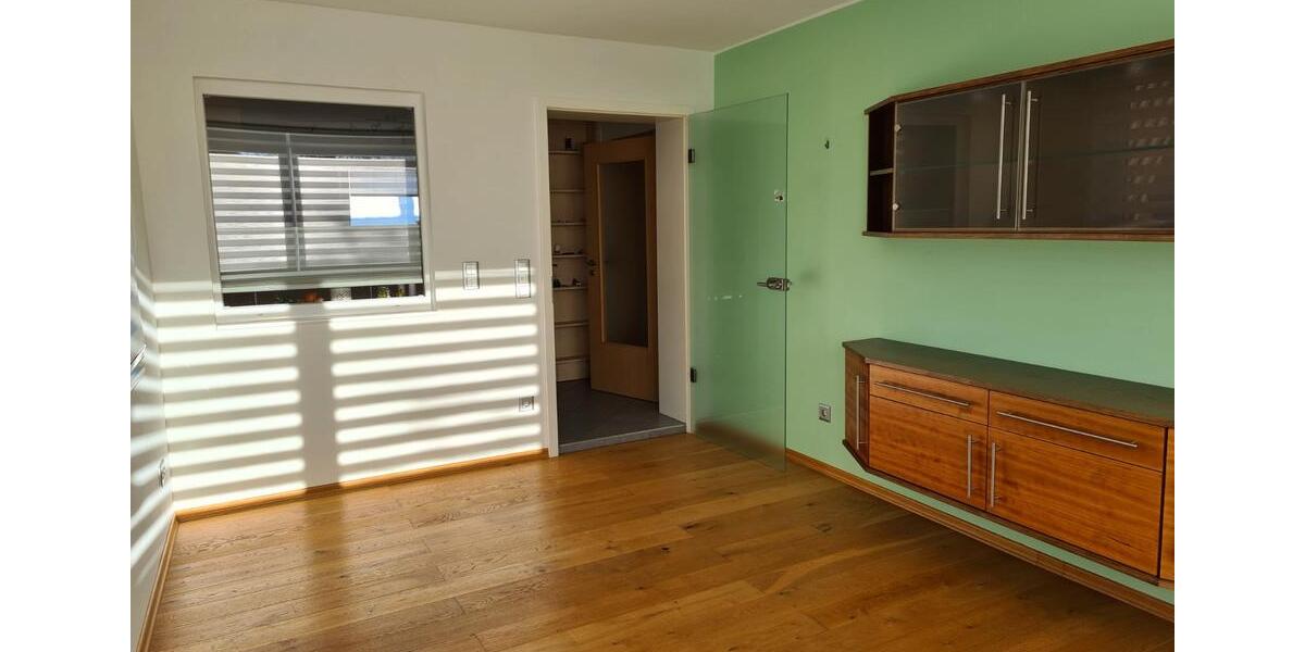 Etagenwohnung Königsfeld im Schwarzwald - 5 Zimmer, 120 m&sup2;, 1.250&euro; | Angebot:26506970