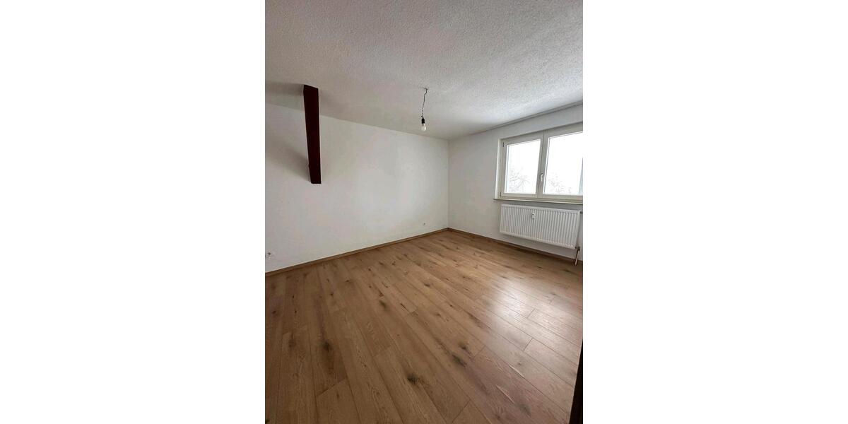 Etagenwohnung Blumberg - 3.5 Zimmer, 80 m&sup2;, 1.050&euro; | Angebot:24849083