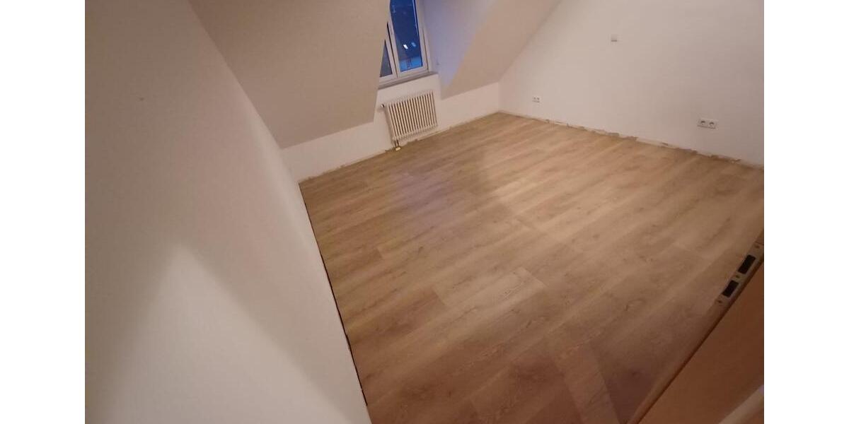 Dachgeschoßwohnung Furtwangen im Schwarzwald - 2 Zimmer, 65 m&sup2;, 590&euro; | Angebot:25311133