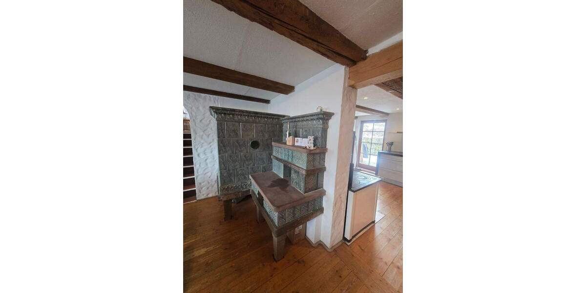 Einfamilienhaus Hüfingen Innenstadt - 8 Zimmer, 140 m&sup2;, 290.000&euro; | Angebot:25928934