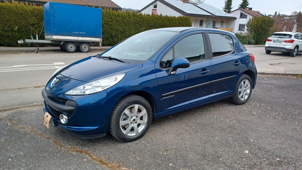 Peugeot 207 173.000 km 1.950 &euro; Tuttlingen 78532