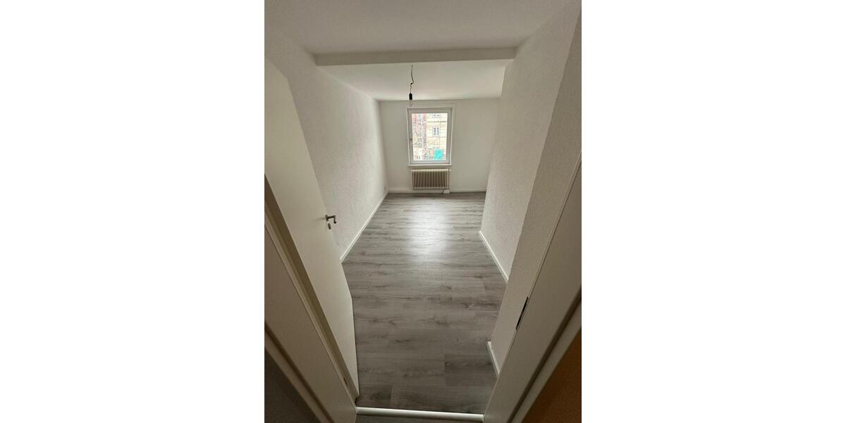 Etagenwohnung Tuttlingen - 5 Zimmer, 100 m&sup2;, 1.200&euro; | Angebot:25150366