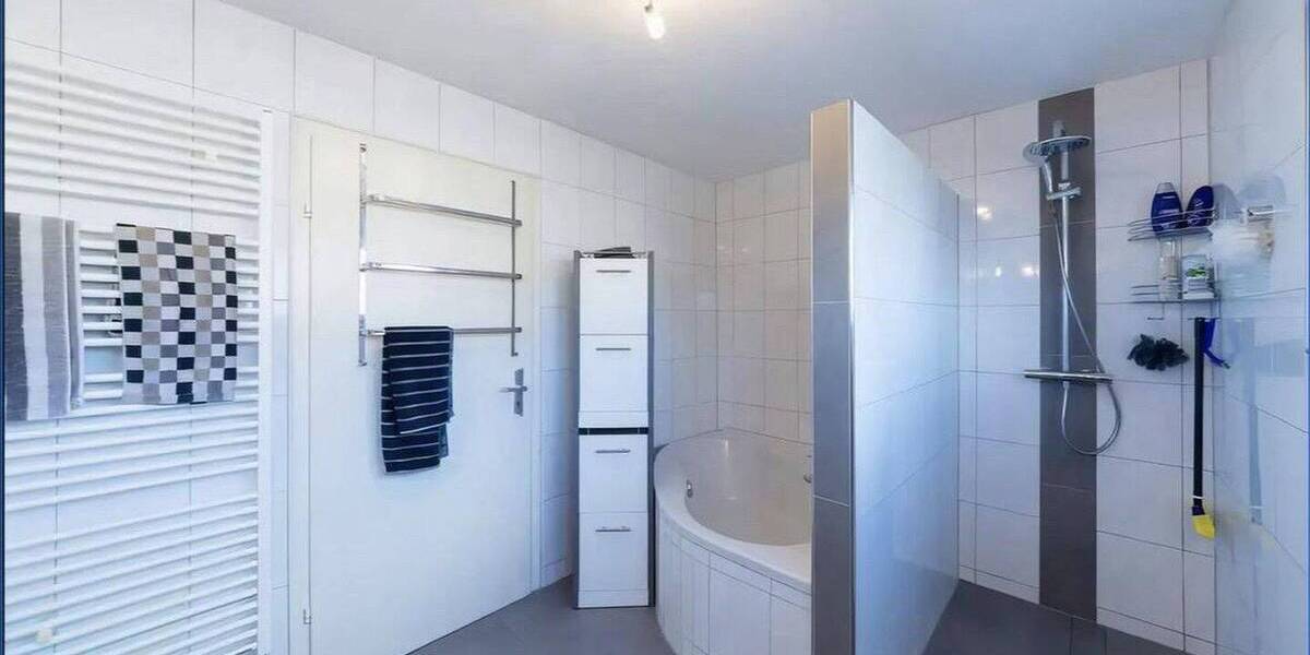 Einfamilienhaus Immendingen - 7 Zimmer, 234 m&sup2;, 499.000&euro; | Angebot:26068175