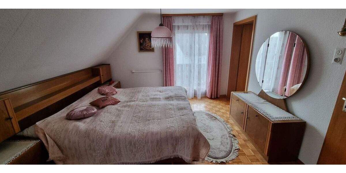 Einfamilienhaus Rottweil-Göllsdorf Göllsdorf - 6 Zimmer, 130 m&sup2;, 300.000&euro; | Angebot:25654264