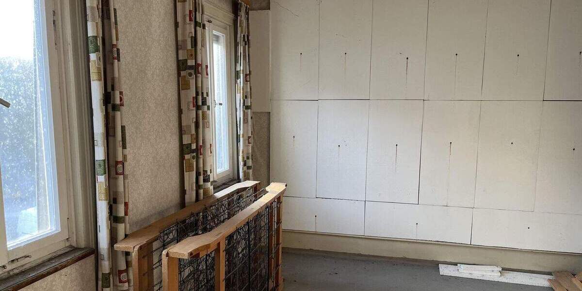 Mehrfamilienhaus, Wohnhaus Tuttlingen - 9 Zimmer, 189 m&sup2;, 285.000&euro; | Angebot:25670863