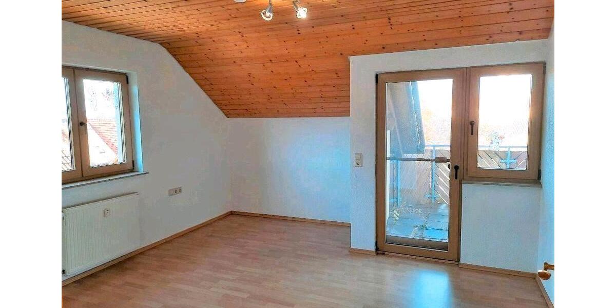 Dachgeschoßwohnung Wutach - 4 Zimmer, 107 m&sup2;, 320.000&euro; | Angebot:27236079