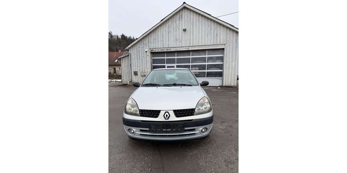 Renault Clio 180.000 km 1.400 &euro; möhringen 78532