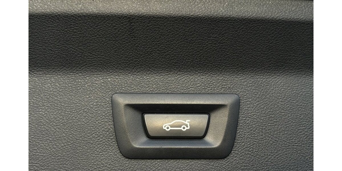 BMW X3 xDrive 30 d M Sport CARPLAY/NAVI/DAB/LED/AHK 81.948 km 37.900 &euro; Villingen-Schwenningen 78054