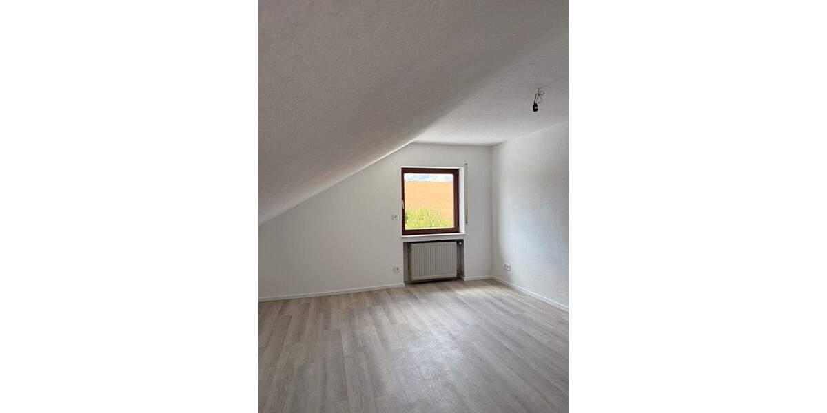 Etagenwohnung Villingendorf - 3 Zimmer, 85 m&sup2;, 750&euro; | Angebot:24831890