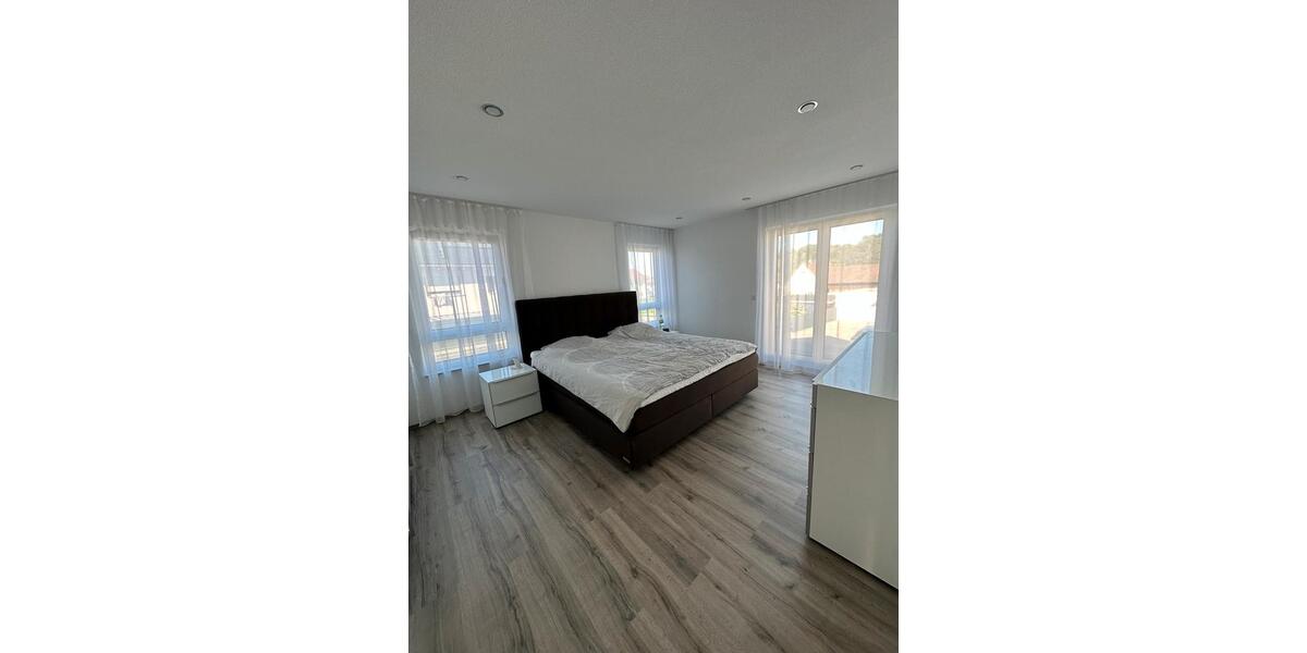 Einfamilienhaus Trossingen - 6 Zimmer, 180 m&sup2;, 775.000&euro; | Angebot:24241048