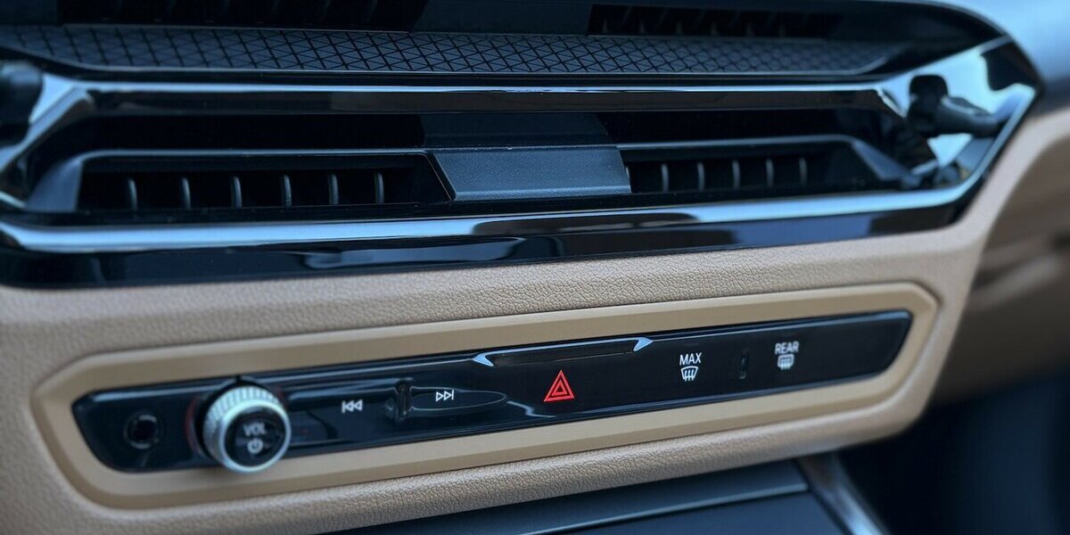 BMW 420i Cabrio 360°/MEMORY/LENKHZ/DAB/NAVI/1.HAND 3.721 km 49.900 &euro; Villingen-Schwenningen 78054