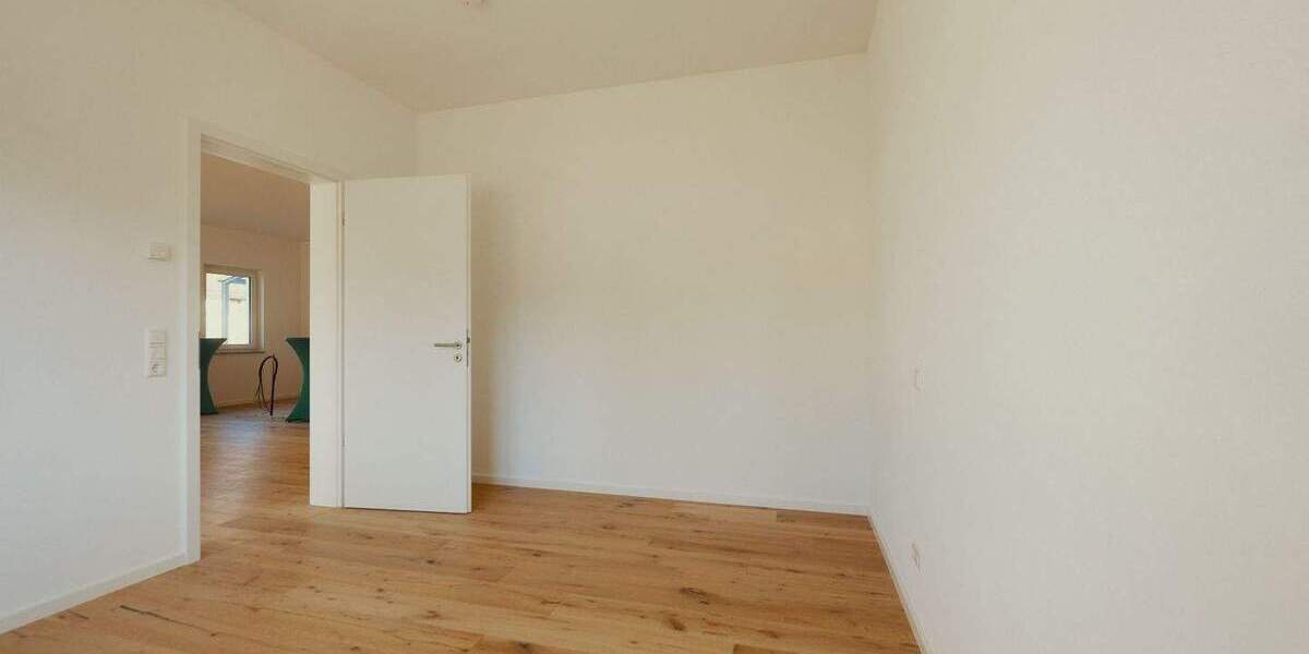 Etagenwohnung Villingendorf - 2 Zimmer, 84 m&sup2;, 299.500&euro; | Angebot:25676135