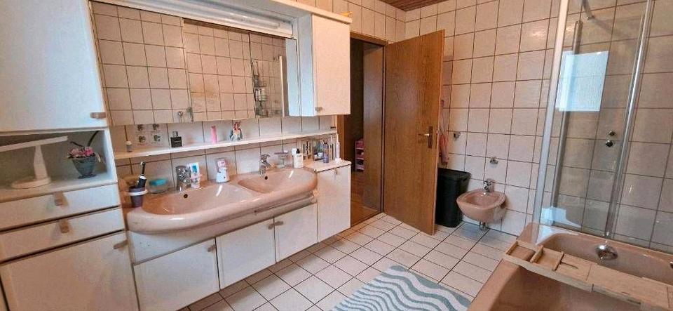 Etagenwohnung Spaichingen - 2 Zimmer, 100 m&sup2;, 1.000&euro; | Angebot:26519392