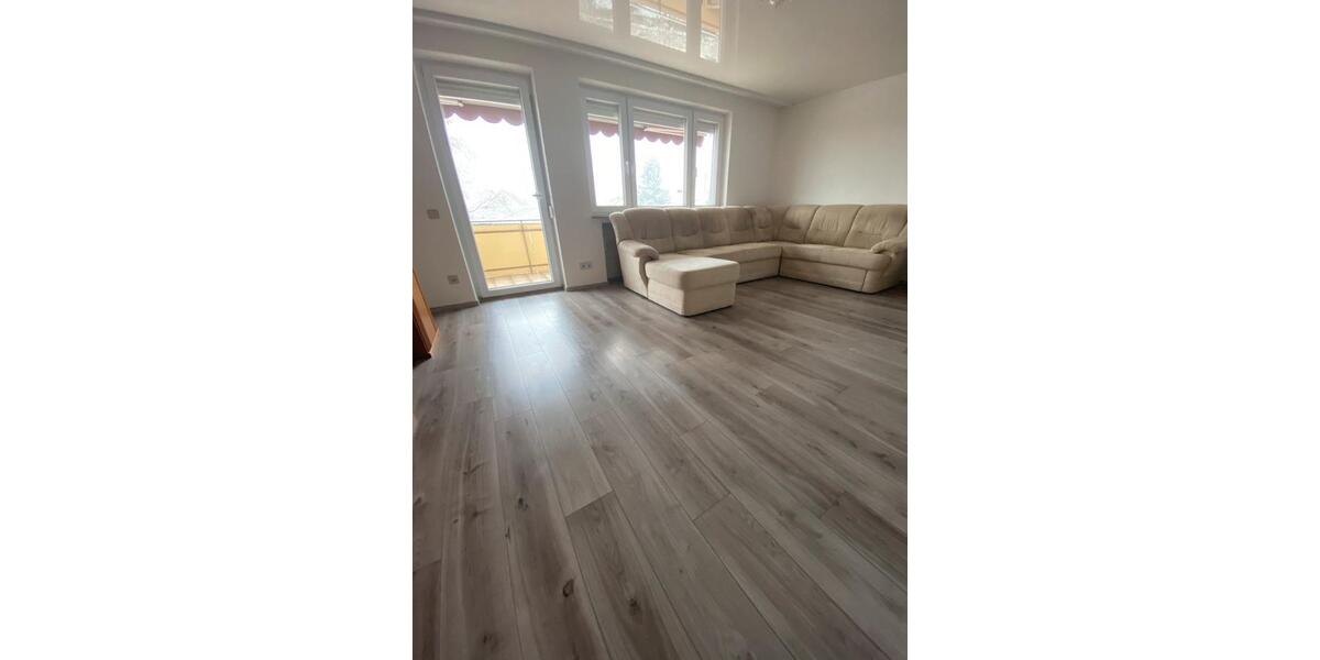 Etagenwohnung Villingen-Schwenningen Schwenningen - 1 Zimmer, 78 m&sup2;, 199.000&euro; | Angebot:25150621