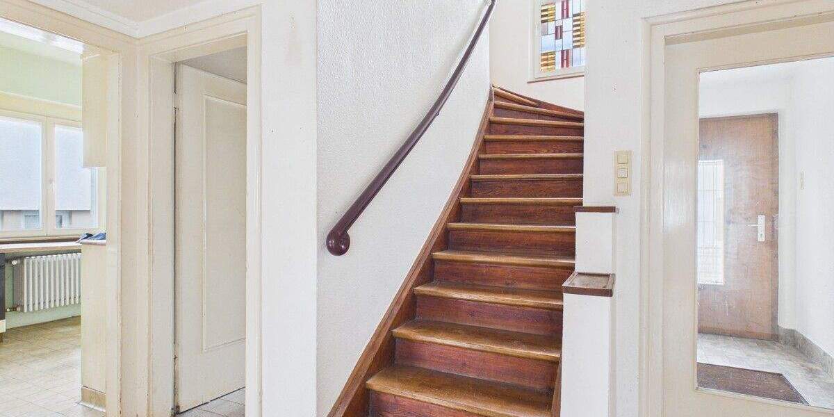 Einfamilienhaus Rottweil - 8 Zimmer, 228 m&sup2;, 540.000&euro; | Angebot:25801097