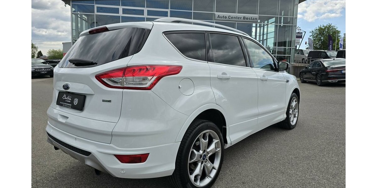 Ford Kuga 1.5/PANORAMA/4x4/NAVI/LEDER/KAMERA/AUT 89.014 km 11.800 &euro; Villingen-Schwenningen 78054