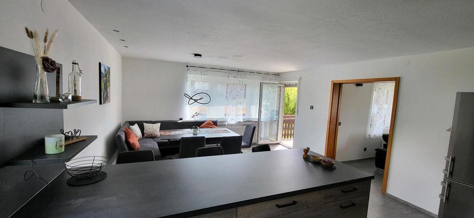 Etagenwohnung Dietingen - 6 Zimmer, 133 m&sup2;, 1.000&euro; | Angebot:26566573