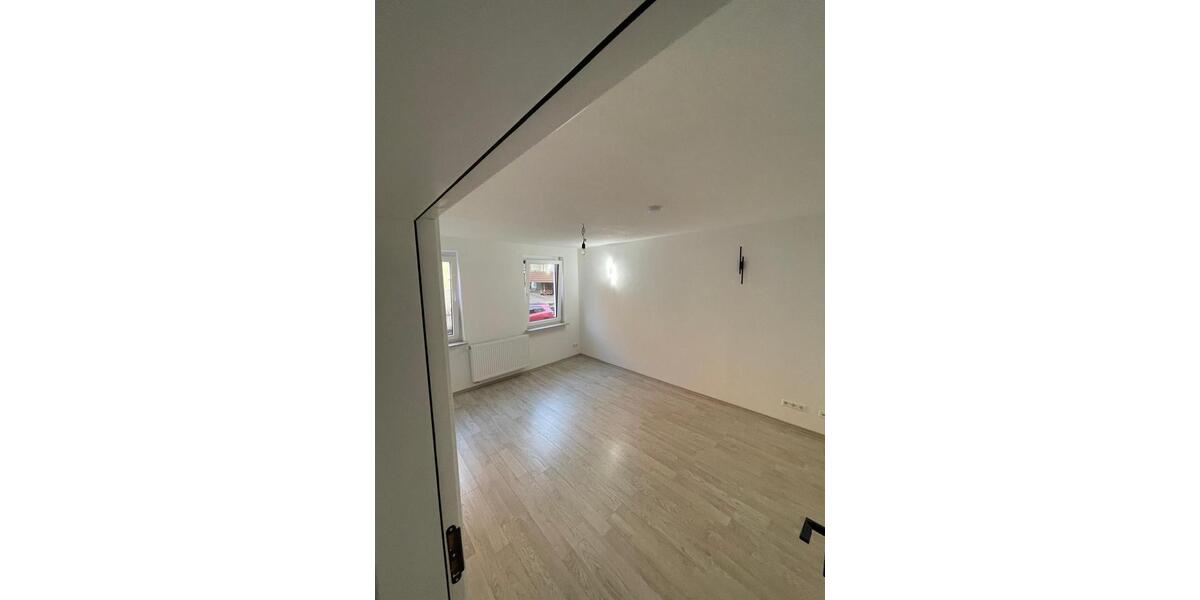 Erdgeschoßwohnung Tuttlingen - 3 Zimmer, 60 m&sup2;, 900&euro; | Angebot:25649136