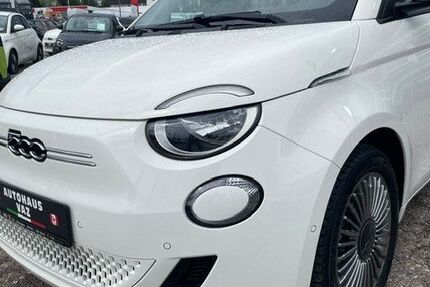 Fiat 500e 13.100 km 22.500 &euro; Villingen-Schwenningen 78052