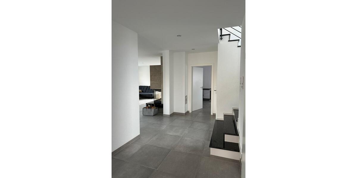 Einfamilienhaus Trossingen - 6 Zimmer, 180 m&sup2;, 775.000&euro; | Angebot:24241048