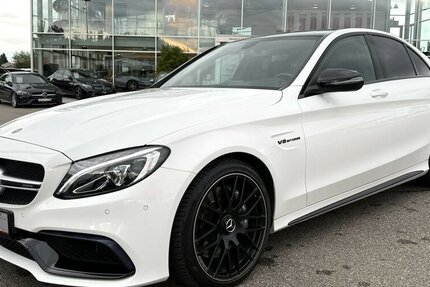 Mercedes-Benz C 63 AMG OHNE OPF/PANORAMA/KLAPPE/BURMESTER/NIGH 39.900 km 47.900 &euro; Villingen-Schwenningen 78054