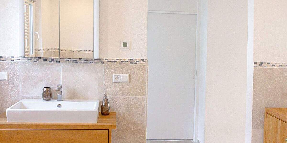 Mehrfamilienhaus, Wohnhaus Bonndorf Brunnadern - 1 Zimmer, 225 m&sup2;, 890.000&euro; | Angebot:25776222