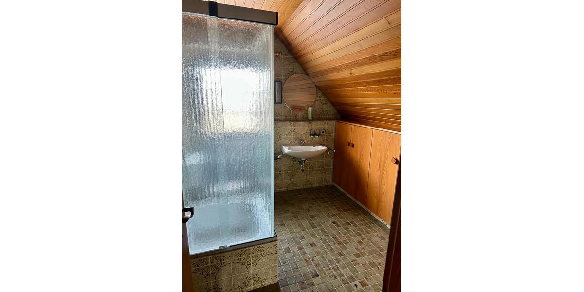 Einfamilienhaus Villingen-Schwenningen Schwenningen - 6 Zimmer, 150 m&sup2;, 330.000&euro; | Angebot:25999076