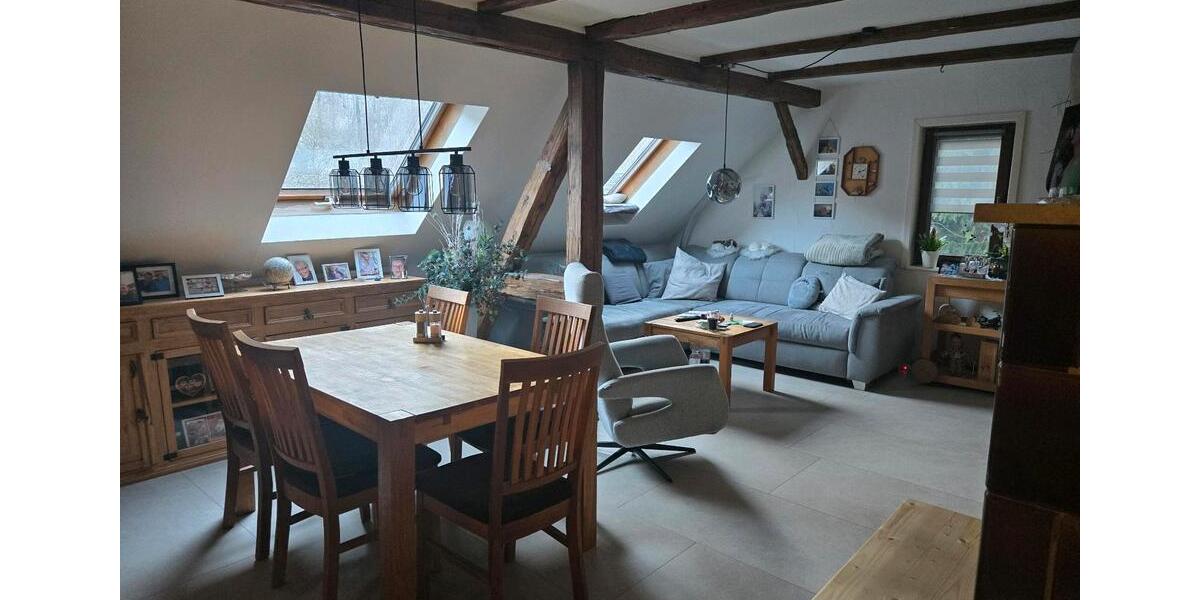 Dachgeschoßwohnung Oberndorf am Neckar - 4.5 Zimmer, 101 m&sup2;, 88.000&euro; | Angebot:27230214