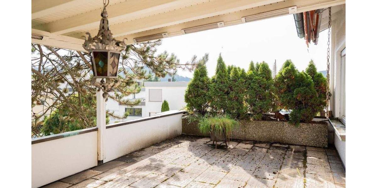 Einfamilienhaus Tuttlingen - 7 Zimmer, 334 m&sup2;, 799.000&euro; | Angebot:26500031