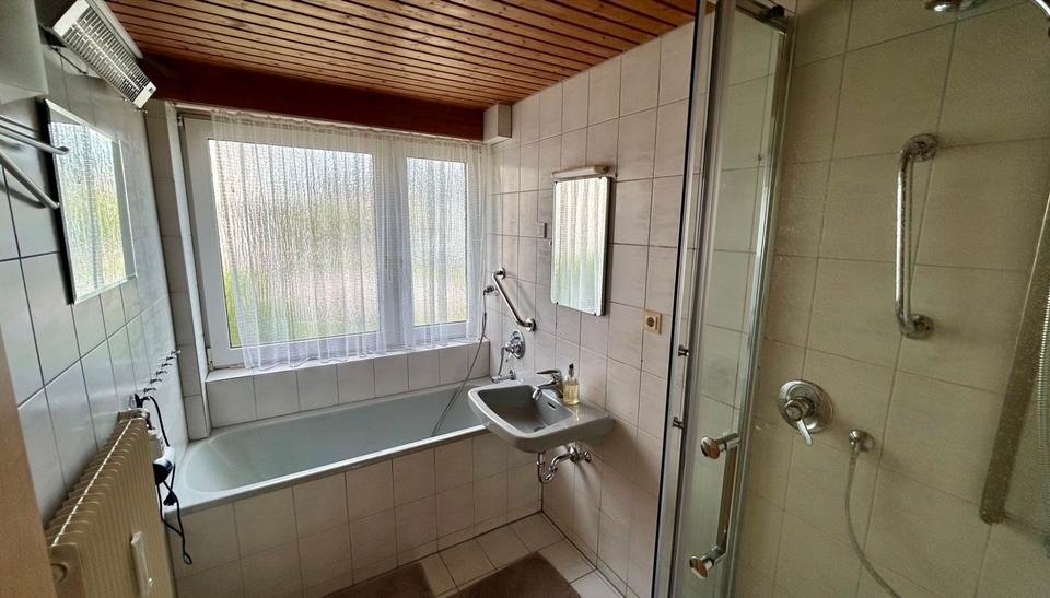 Einfamilienhaus Bad Dürrheim - 10 Zimmer, 247 m&sup2;, 890.000&euro; | Angebot:26481670